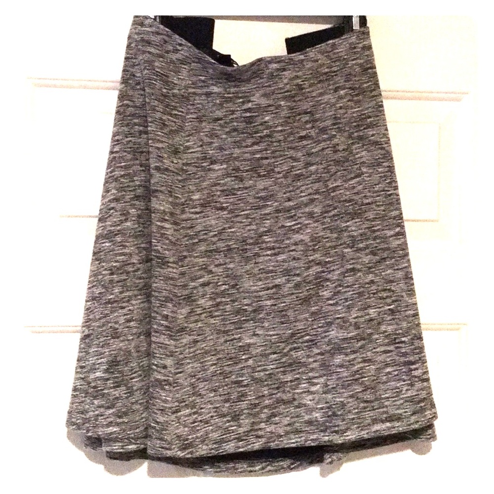 Torrid size 4 skater skirt